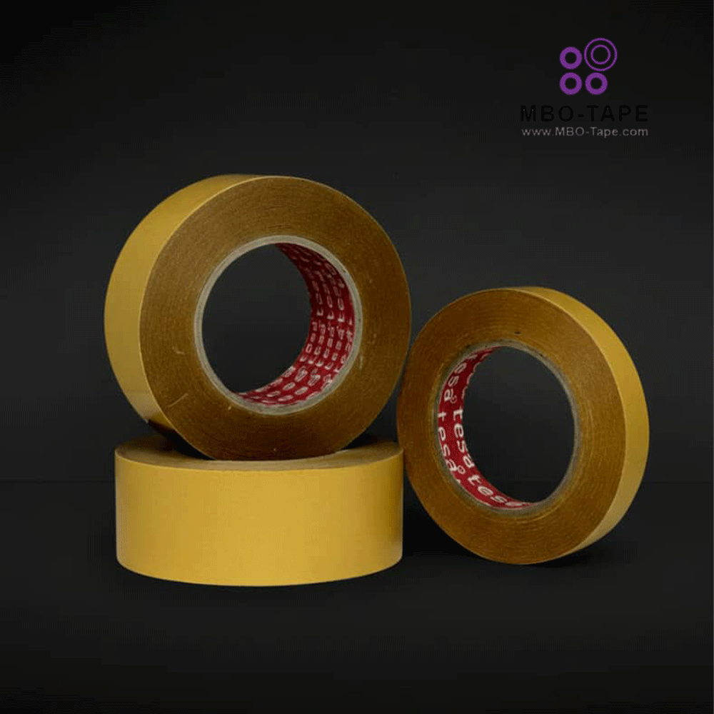 «چسب دوطرفه سلولزی خردلی در عرضهای مختلف روی زمینه تیره – مناسب برای مصارف صنعتی و چاپ»